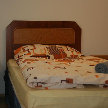 Art Star Hotel Hostivice Extérieur photo