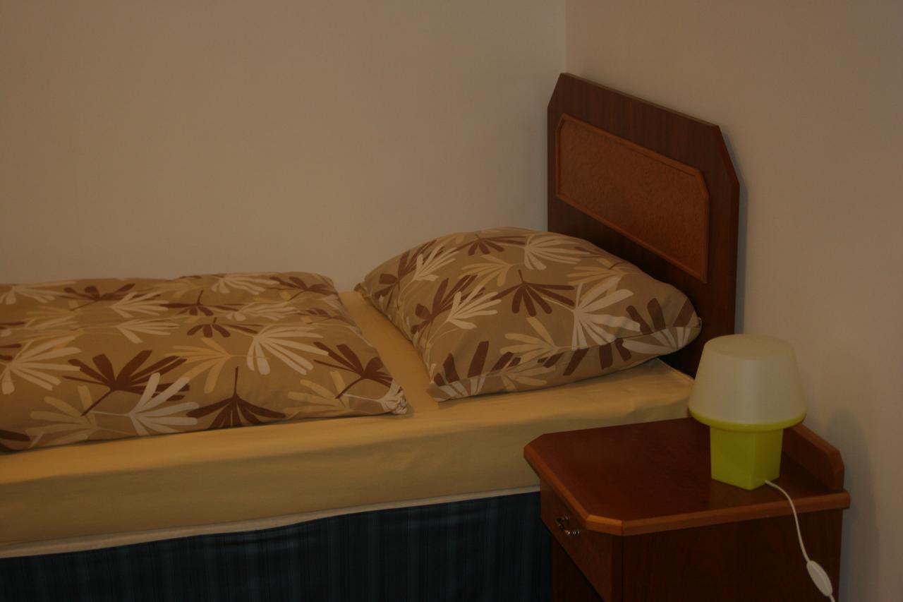 Art Star Hotel Hostivice Extérieur photo