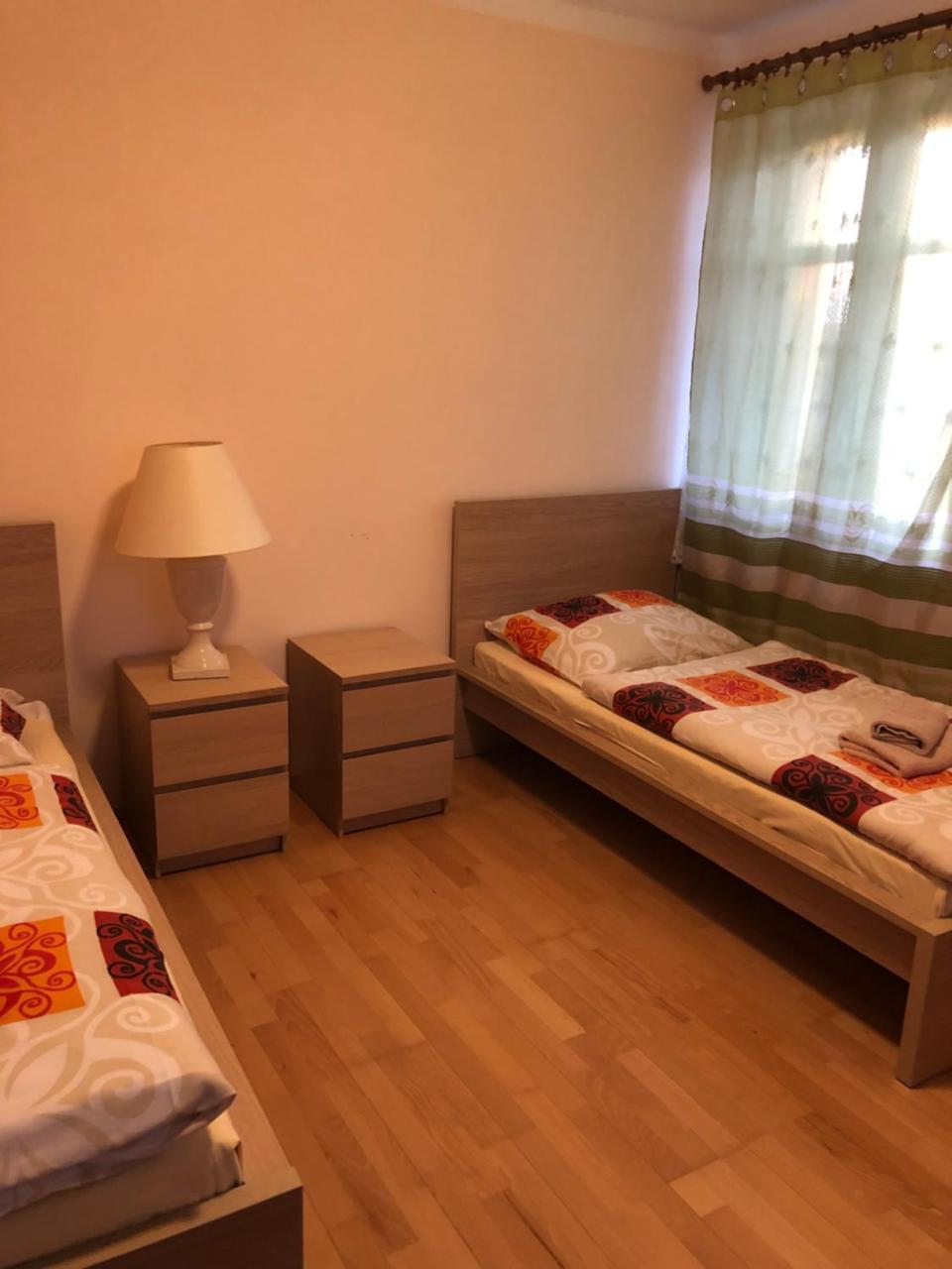 Art Star Hotel Hostivice Extérieur photo